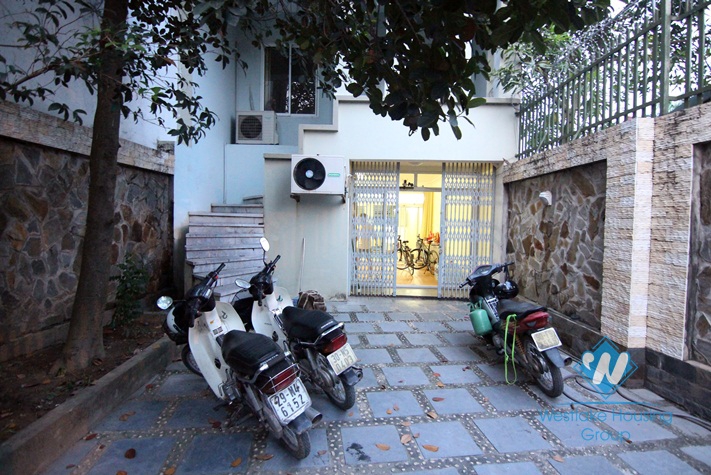 Nice house with 4 bedroom  for rent in Tay Ho
